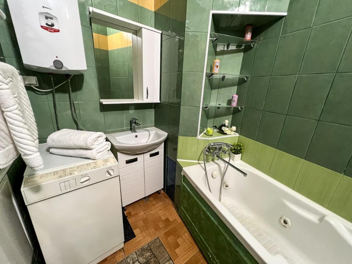 Apartment In The Historic Center Kijev Kültér fotó