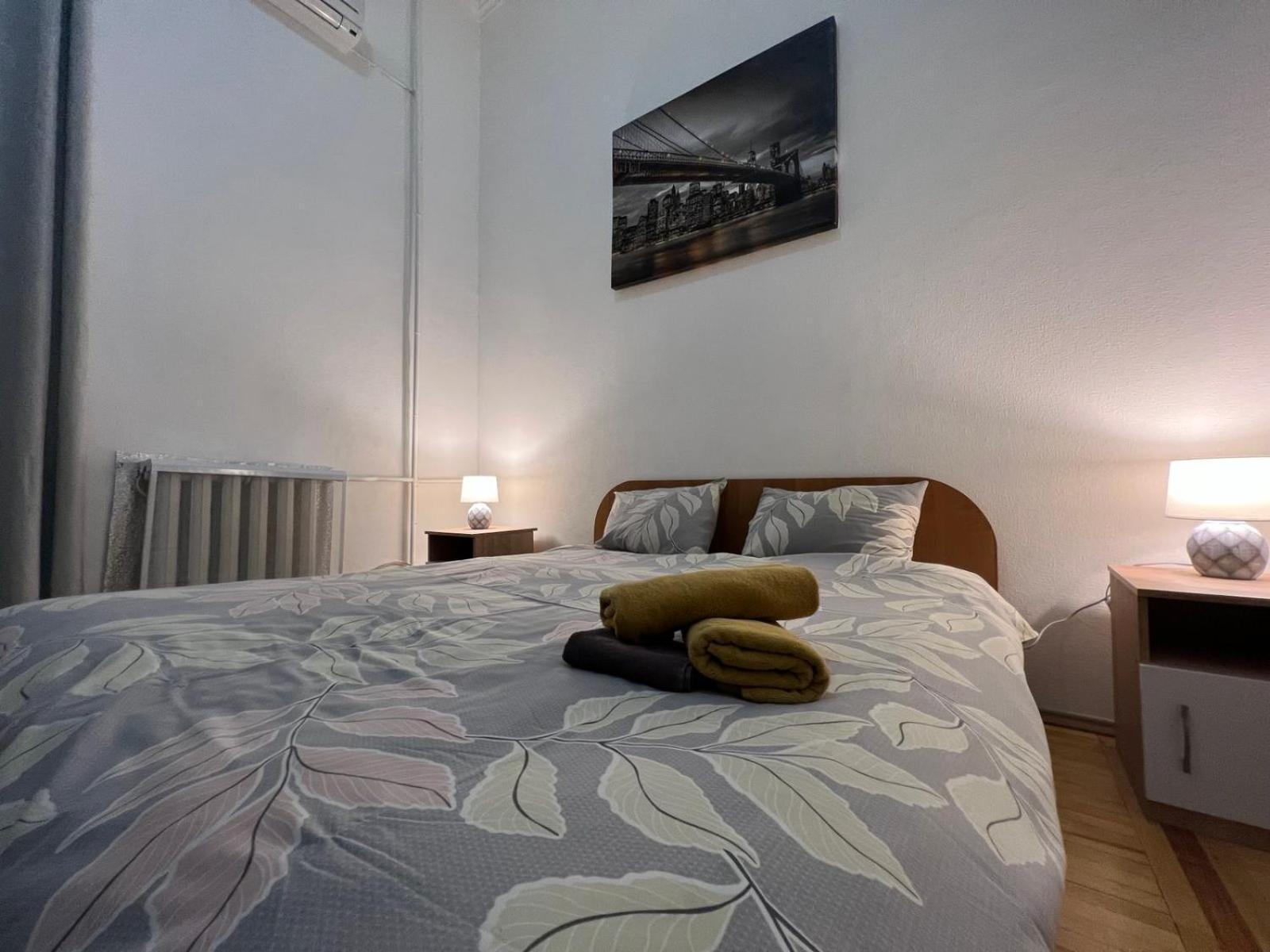 Apartment In The Historic Center Kijev Kültér fotó